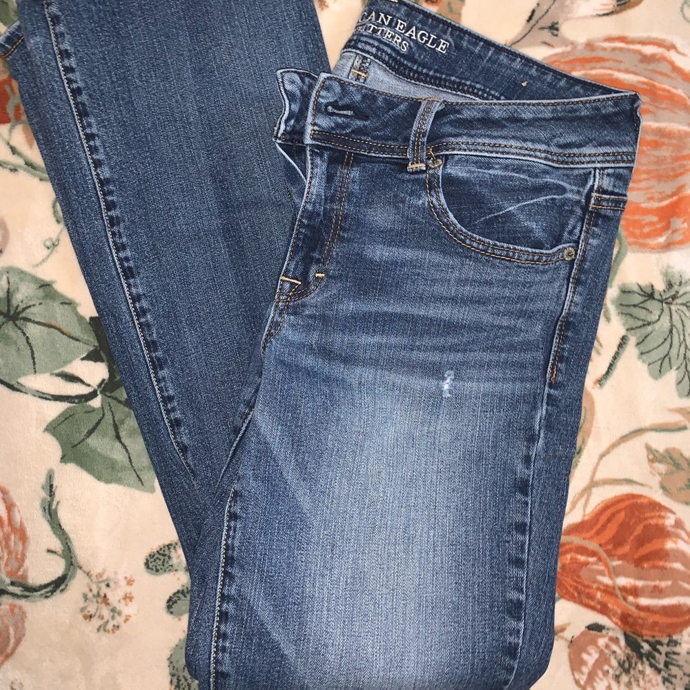 AMERICAN EAGLE BOOTCUT JEANS